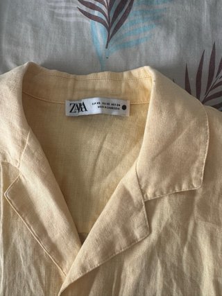 Camicia in lino Zara da donna gialla