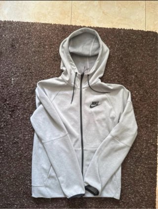 Chaqueta Nike Tech Fleece Gris