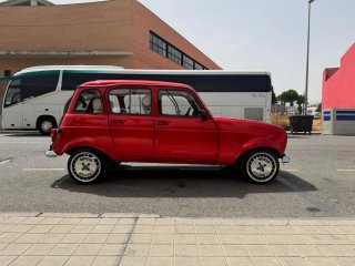 Renault 4 E-TECH 2009