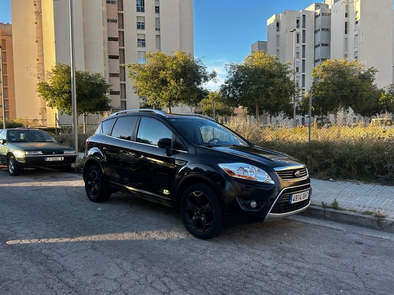 Ford Kuga 2009 - foto 1
