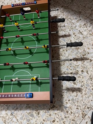 Futbolín de madera
