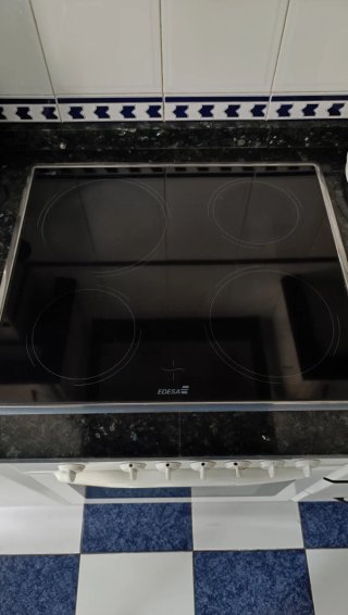 Conjunto vitrocerámica y horno Edesa
