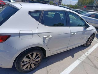 SEAT leon