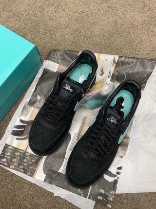 Nike Air Force 1 Tiffany Black Talla 42.5