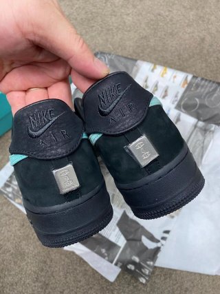 Nike Air Force 1 Tiffany Black Talla 42.5