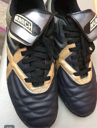 Zapatillas Munich Azul y Dorado