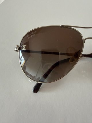 Gafas de sol aviador Chanel doradas y marrones