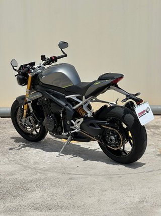 Triumph Speed Triple 1200 RS 2021