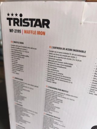 Gofrera Tristar WF-2195 Nueva