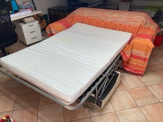 DIVANO LETTO ESTRAIBILE