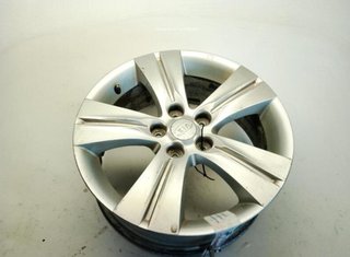 22168023 529103u200 llanta kia sportage 2.0 crdi