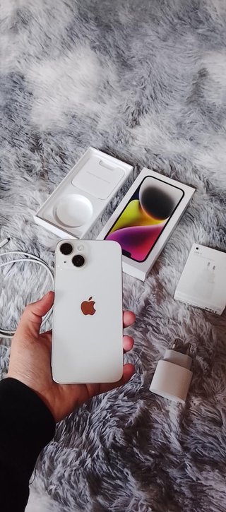 iPhone 14 Blanco y Cargador Todo Original