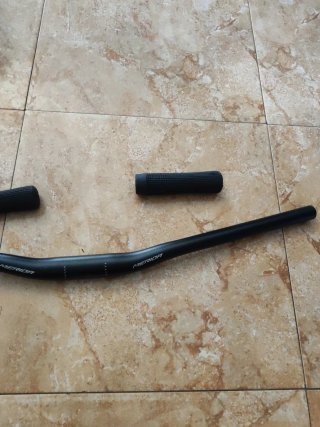 Manillar para patinete ecoxtrem m41 tank y puños