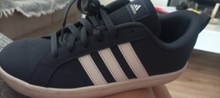 Deportivas Adidas Azul Marino y Blanco