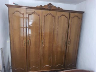 Armario ropero antiguo de madera