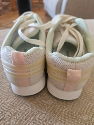 Zapatillas crema y rosa Talla 38 sin estrenar