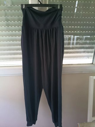 Pantalón negro Stradivarius mujer