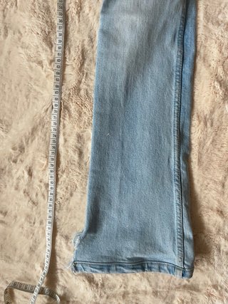 Jeans Skinny Flare Deshilachados