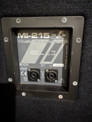 2 Altavoces DAS MI-215 500W RMS