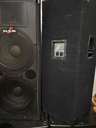 2 Altavoces DAS MI-215 500W RMS