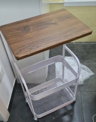 Mesa auxiliar con ruedas y baldas, salón cocina