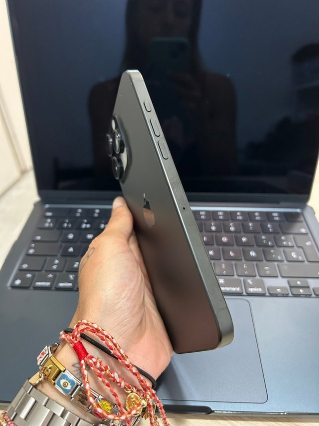 iPhone 16 Pro Max 256gb como novo