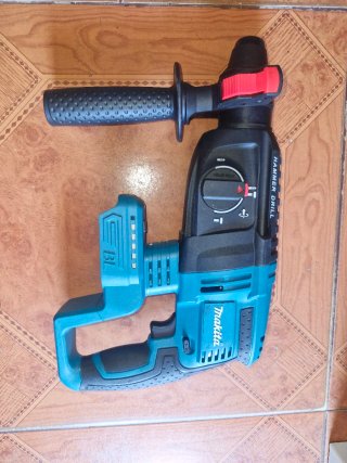Kit Utensili Makita: Trapano, Smerigliatrice, Chiave