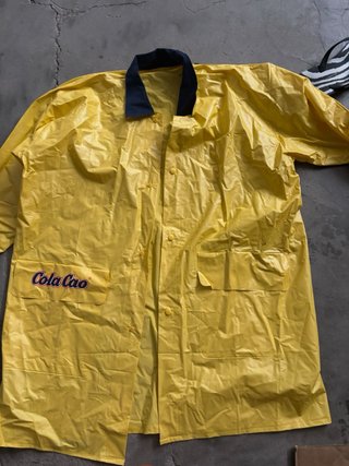 Chubasquero ColaCao Amarillo y Negro