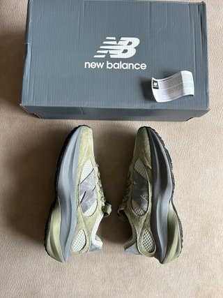 New Balance Verde Talla 42