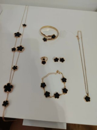 Set Joyas Acero Flor Negra y Dorada