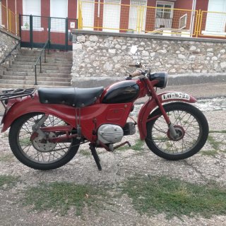 Moto Guzzi Z98 Zigolo Roja