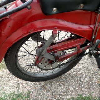 Moto Guzzi Z98 Zigolo Roja