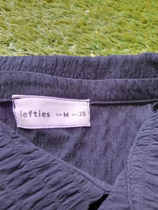 Camisa negra texturizada