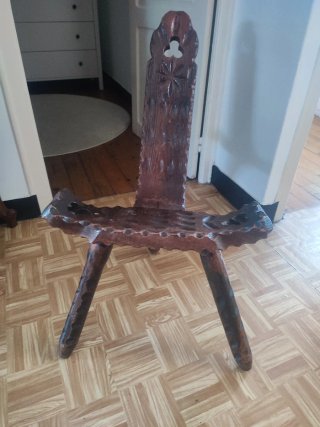 Silla antigua castellana de madera