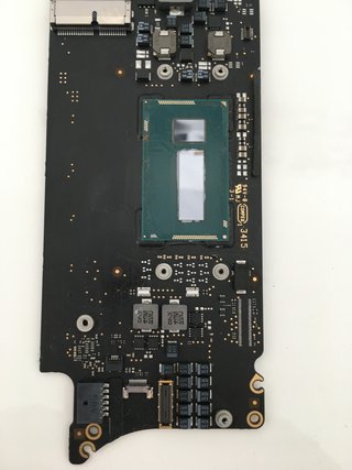 Placa base MacBook Air 11” A1465 (Mid 2015)