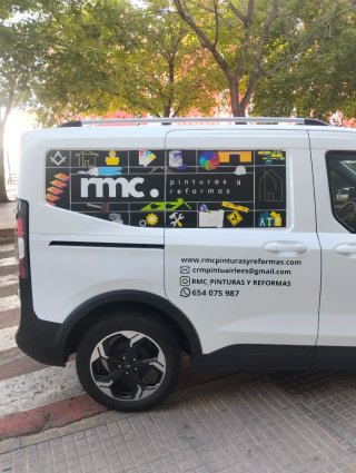 Ford Transit Courier 2024