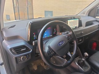 Ford Transit Courier 2024