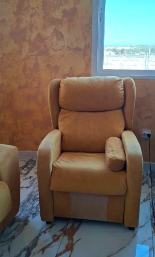 Sofá Cheslong y sillón reclinable
