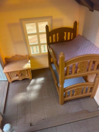 Casa Sylvanian con familia y luz