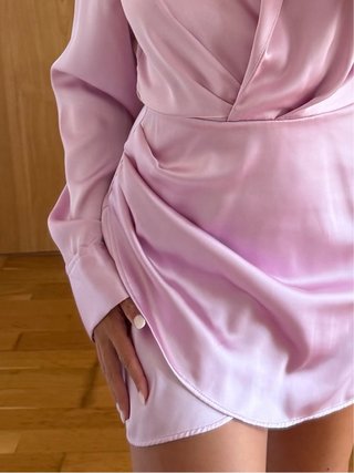 Vestido rosa satinado