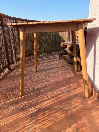 Mesa de jardín de madera