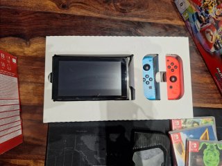 Nintendo Switch Mario Kart Deluxe+ regalo 3 juegos