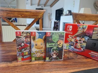 Nintendo Switch Mario Kart Deluxe+ regalo 3 juegos