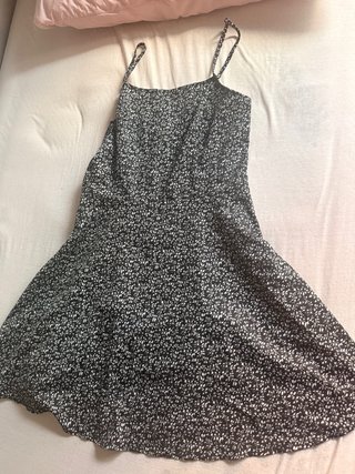 Vestido estampado floral negro y blanco