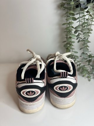 Zapatillas Adidas adi2000 rosas y blancas