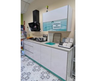 Cocina de exposición ,con encimera de Silestone.