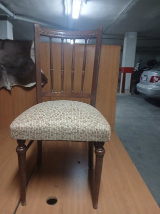 75e = x5 Sillas de madera tapizada