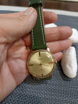 Orologio Valorus 17 Rubis Vintage Dorato