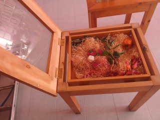 X10  unid Mesa de madera y cristal (20e cada 1)