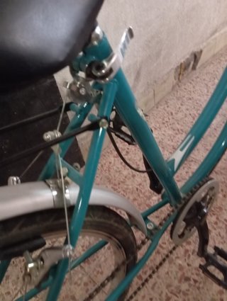 Bicicleta de paseo azul